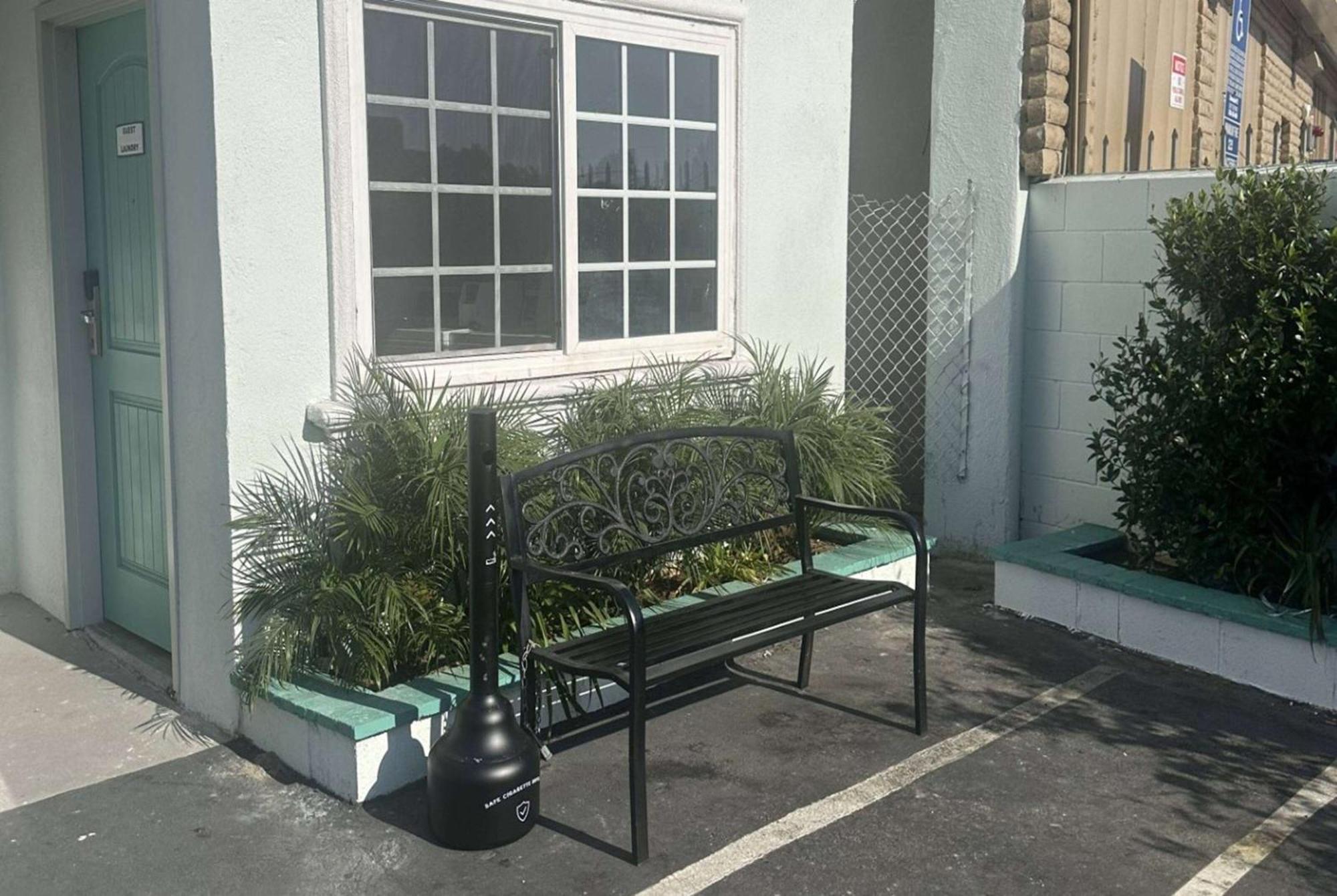 Super 8 By Wyndham Oceanside Downtown 호텔 외부 사진